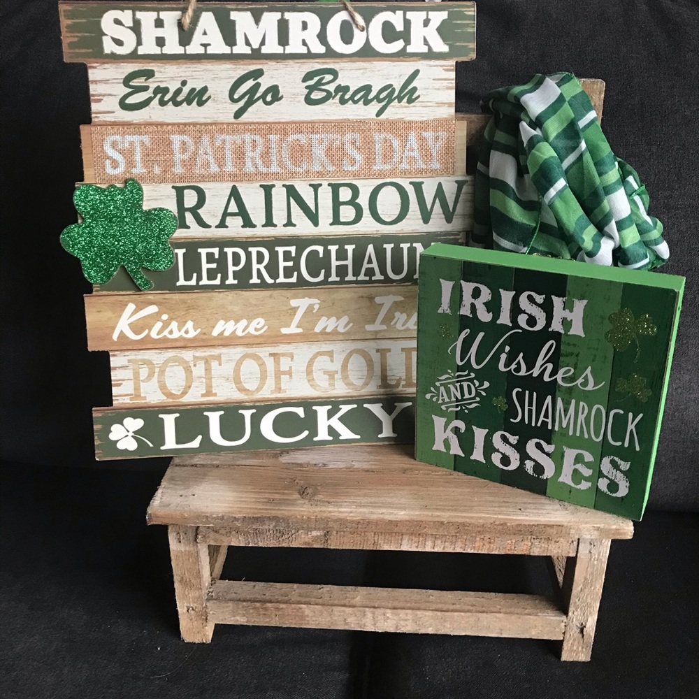 Set of 2 St. Patrick’s Day signs
